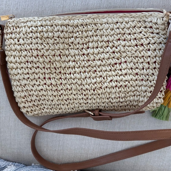 Brown Crossbody Straw Bag with Vacay Script - Picture 4 of 4